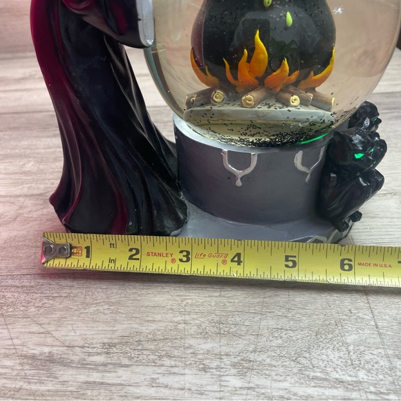 Halloween Witch Snow globe - Glowing Cauldron- Glowing Cat...